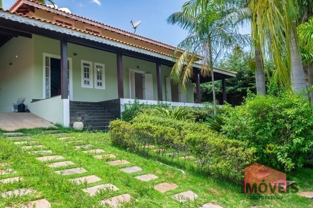 Casa de Condomínio à venda com 4 quartos, 380m² - Foto 2