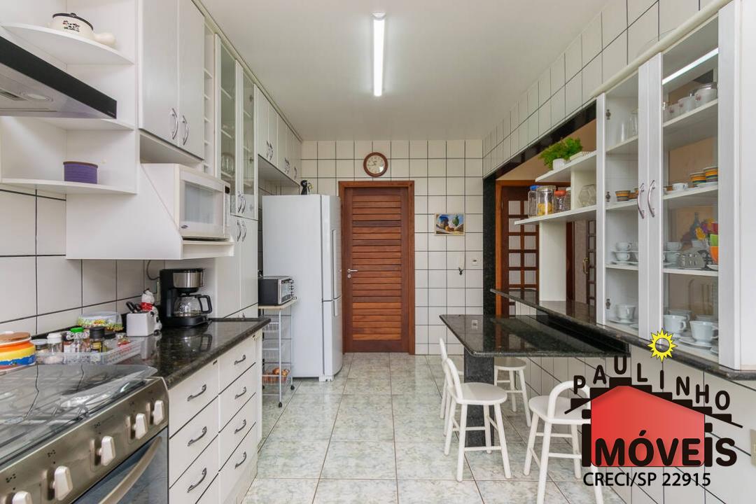 Casa de Condomínio à venda com 4 quartos, 550m² - Foto 25